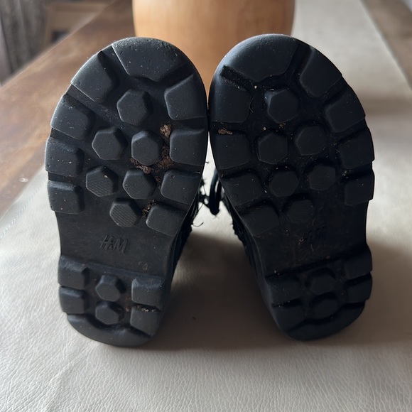 H&M toddler boots size 8.5 - Picture 5 of 7